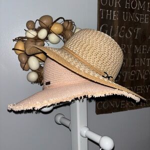 2 Chic Two-Tone Women's Sun Hat. Paper packable